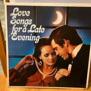 Vintage 1974 Columbia House musical treasures album of popular love songs